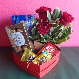 thumb-coracao-de-rosas-e-chocolates-1